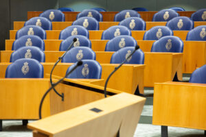 Wachtgeld: Luxe vangnet of noodzakelijke regeling voor politici?